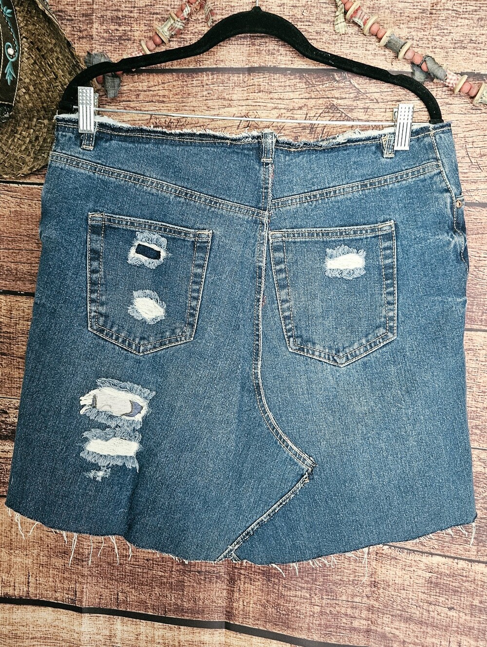 UPCYCLED ☆"ONE KIND DENIM Co." Unique Jean Skirt! W~34" - Picture 6 of 6
